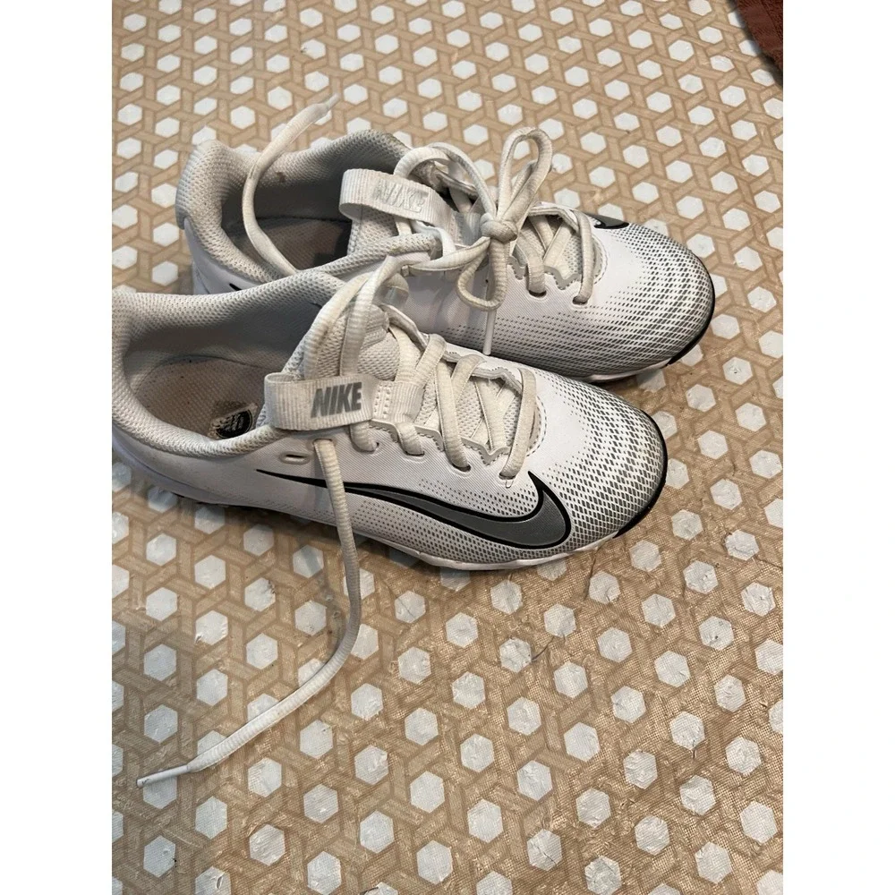 Nike youth vapor